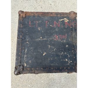 3298529b-7c31-4820-8bb4-0f00b35ea985_LP.jpg Original WWI Lieutenant Leroy Nortman 33rd Division Storage Trunk Foot Locker WW1