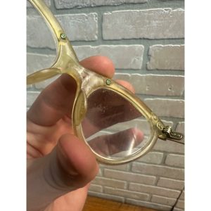 Vintage 1950's Women's Cat Eye Eyeglasses Glasses U/Z 5 1/2 USA Silver