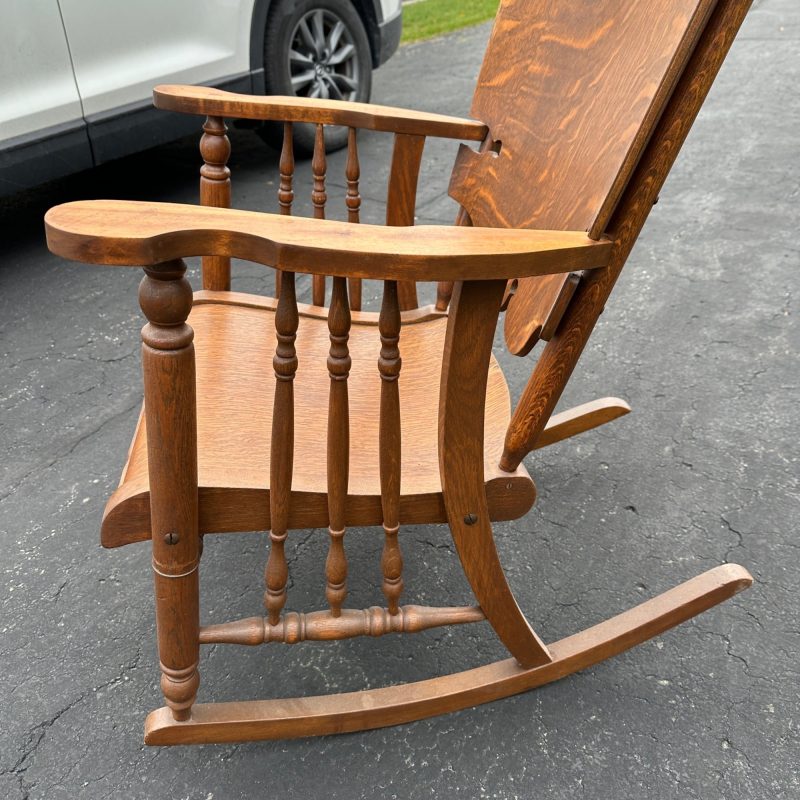 Antique Wide Quartersawn Oak Wooden Rocking Chair
