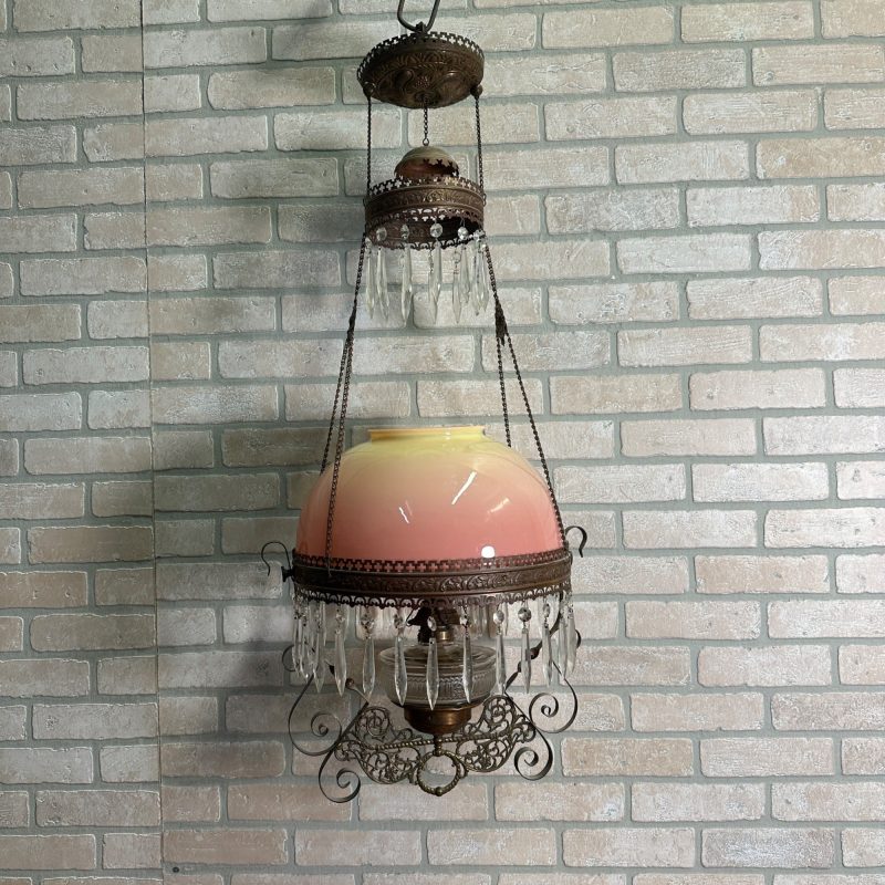 NBDkNQqG_1.jpg Antique Victorian Hanging Oil Kerosene Lamp w/ Ruby Burmese Shade Uranium Glows!