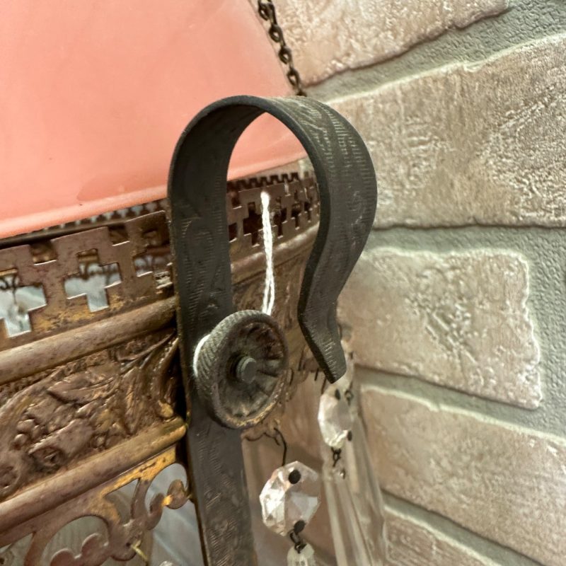 NBDkNQqG_17.jpg Antique Victorian Hanging Oil Kerosene Lamp w/ Ruby Burmese Shade Uranium Glows!