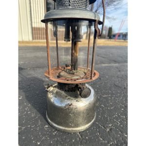 RkKwOAxI_1.jpg Vintage Coleman Quicklite Model 327 Lantern Lamp Dated 4-29