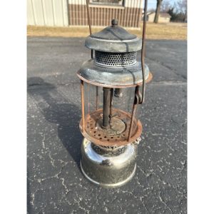 RkKwOAxI_5.jpg Vintage Coleman Quicklite Model 327 Lantern Lamp Dated 4-29