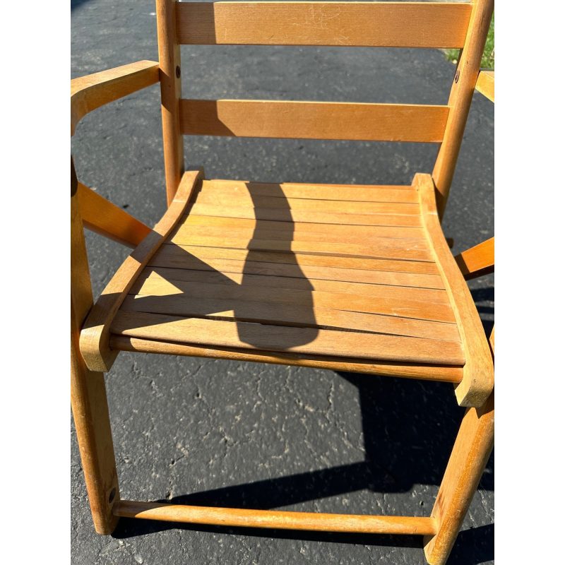 d449a251-e942-4343-8f5d-a5b8c19ae3a4_LP.jpg Vintage Child's Wooden Slat Folding Deck Lawn Beach Chair