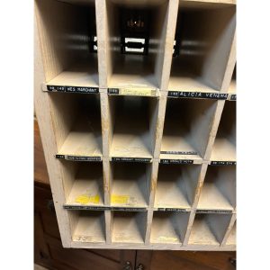 mW6MKaIH_11.jpg Vintage US Post Office Brass 30-Door Wood Cabinet Postal Unit w/ Keys Cubbies