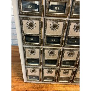 mW6MKaIH_2.jpg Vintage US Post Office Brass 30-Door Wood Cabinet Postal Unit w/ Keys Cubbies