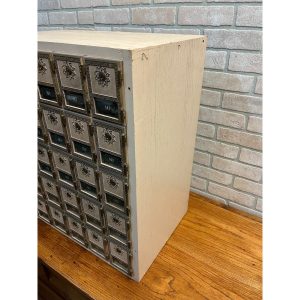 mW6MKaIH_6.jpg Vintage US Post Office Brass 30-Door Wood Cabinet Postal Unit w/ Keys Cubbies