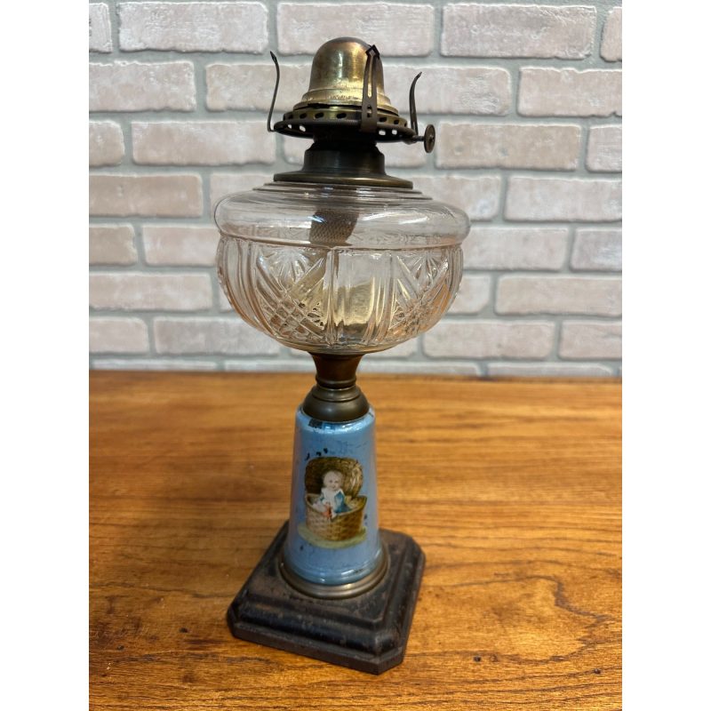 noMByOS0_0.jpg Antique Victorian 19th c. Oil Lamp w/ Reverse Painted Glass Column Child