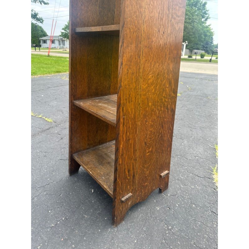 s92hMAuM_3.jpg Antique Arts & Crafts Mission Oak Tapered 5-Shelf Bookshelf Book Case