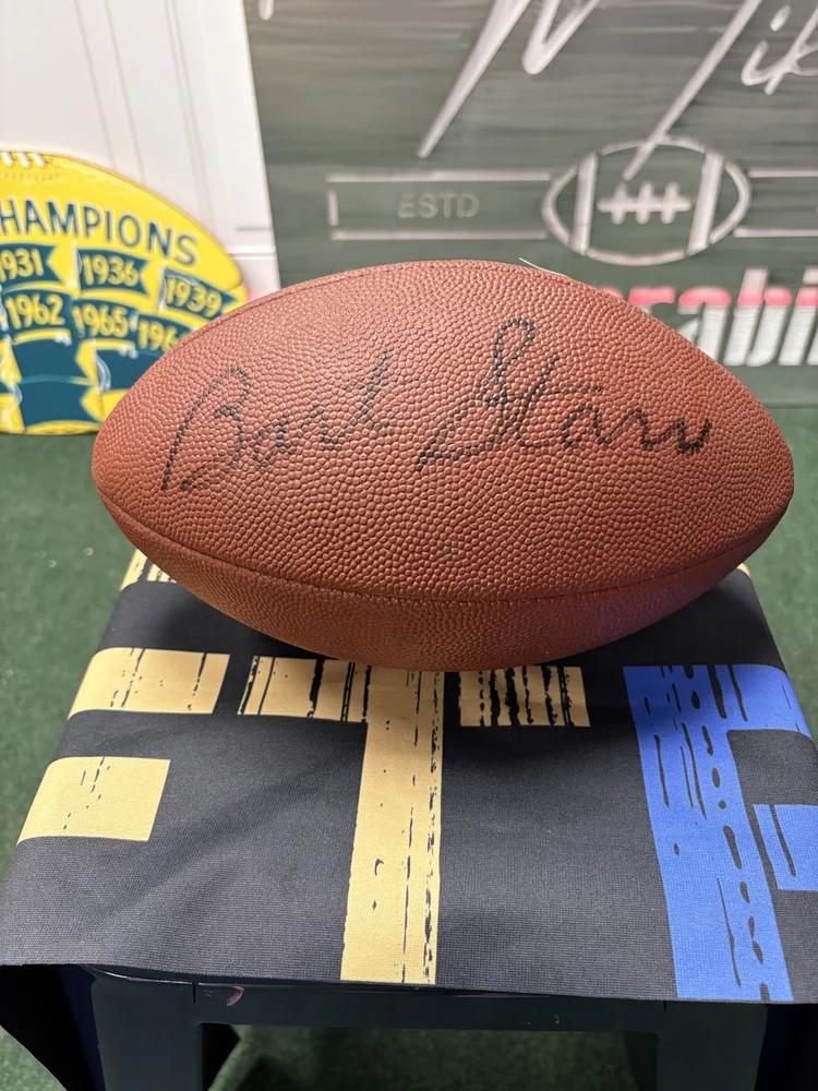 IMG_3542.webp Bart Starr Auto’d football
