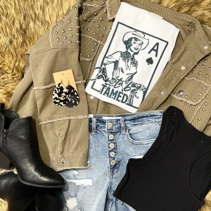 Can’t be tamed tee