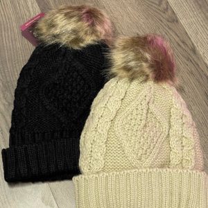 image_f6c84d93-e966-4715-9ea9-672c0a72c2d5.jpg Knit beanie